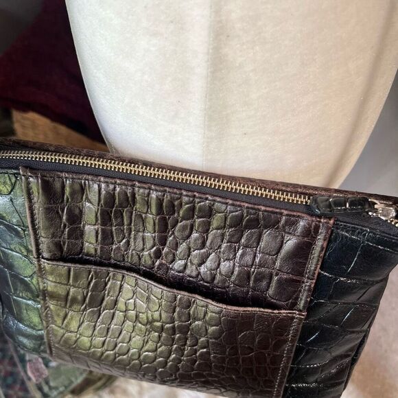 BRIGHTON Vintage Leather Crossbody Croc Embossed - Picture 5 of 13